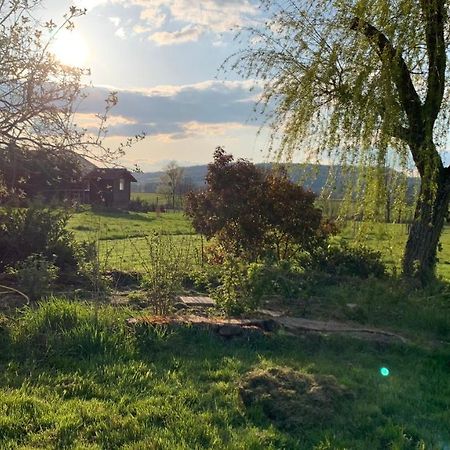 Chambre D'Hotes Dans Les Champs Jeux-Les-Bard Exterior foto